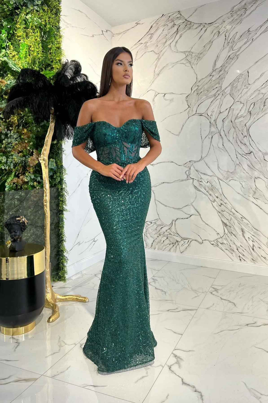 Elegant Dark Green Sweetheart Off the Shoulder Prom Dress With Applique Sequins