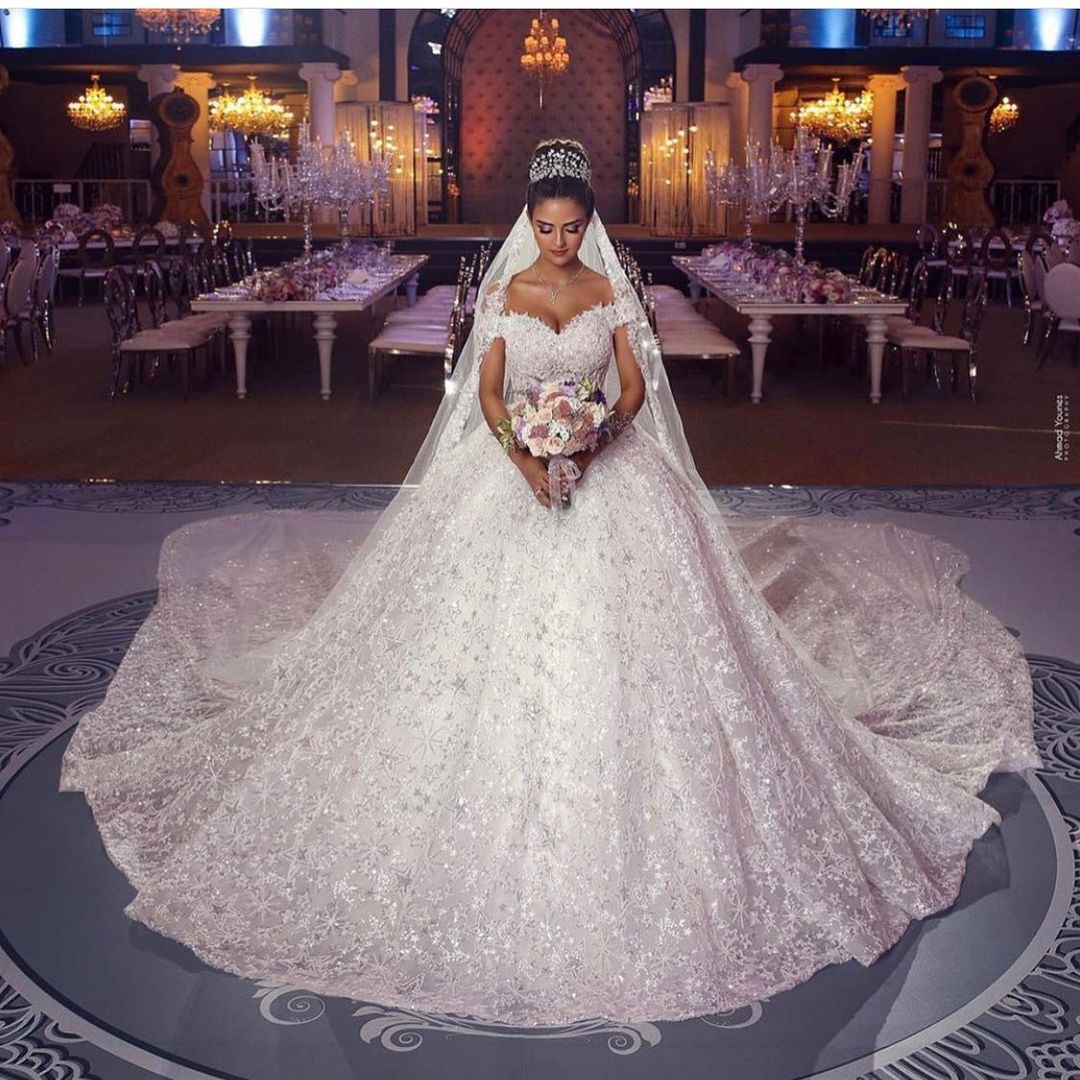 Long Sleeveless Princess Off-the-Shoulder Lace Wedding Dress BM bride