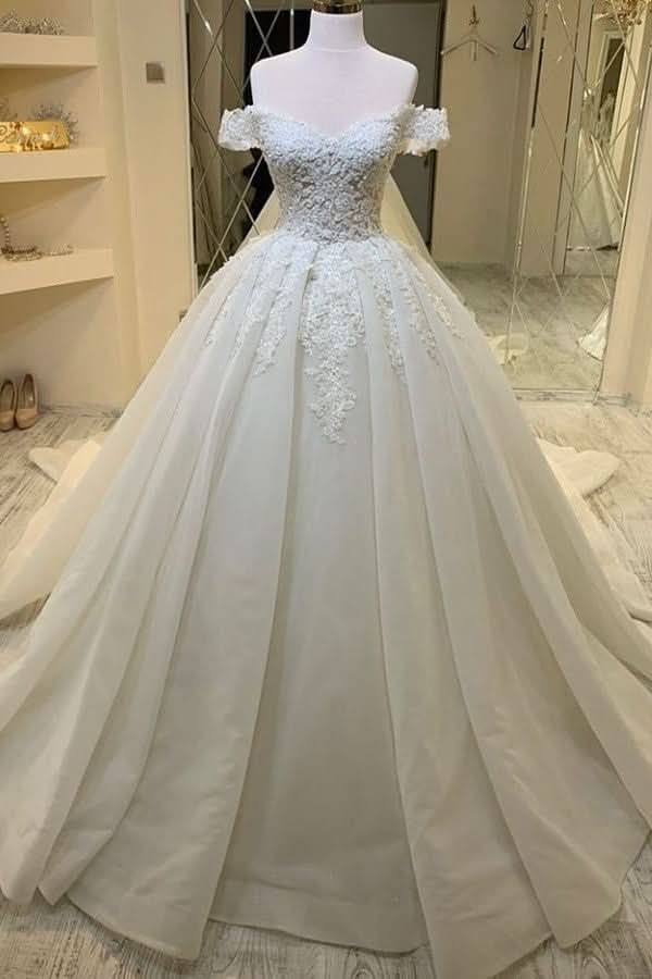 Sweetheart Off-the-Shoulder A-Line Wedding Dress with Ruffles and Lace Appliques BM bride