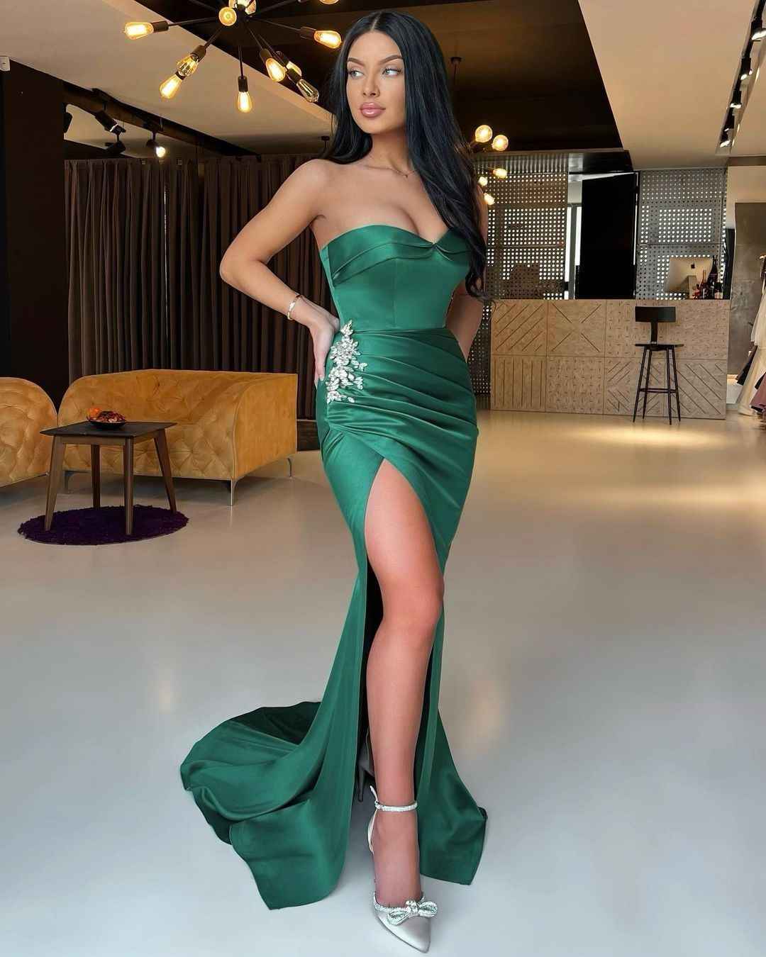 Emerald Green Sweetheart Sleeveless Mermaid Split Prom Dress With Rhinestones