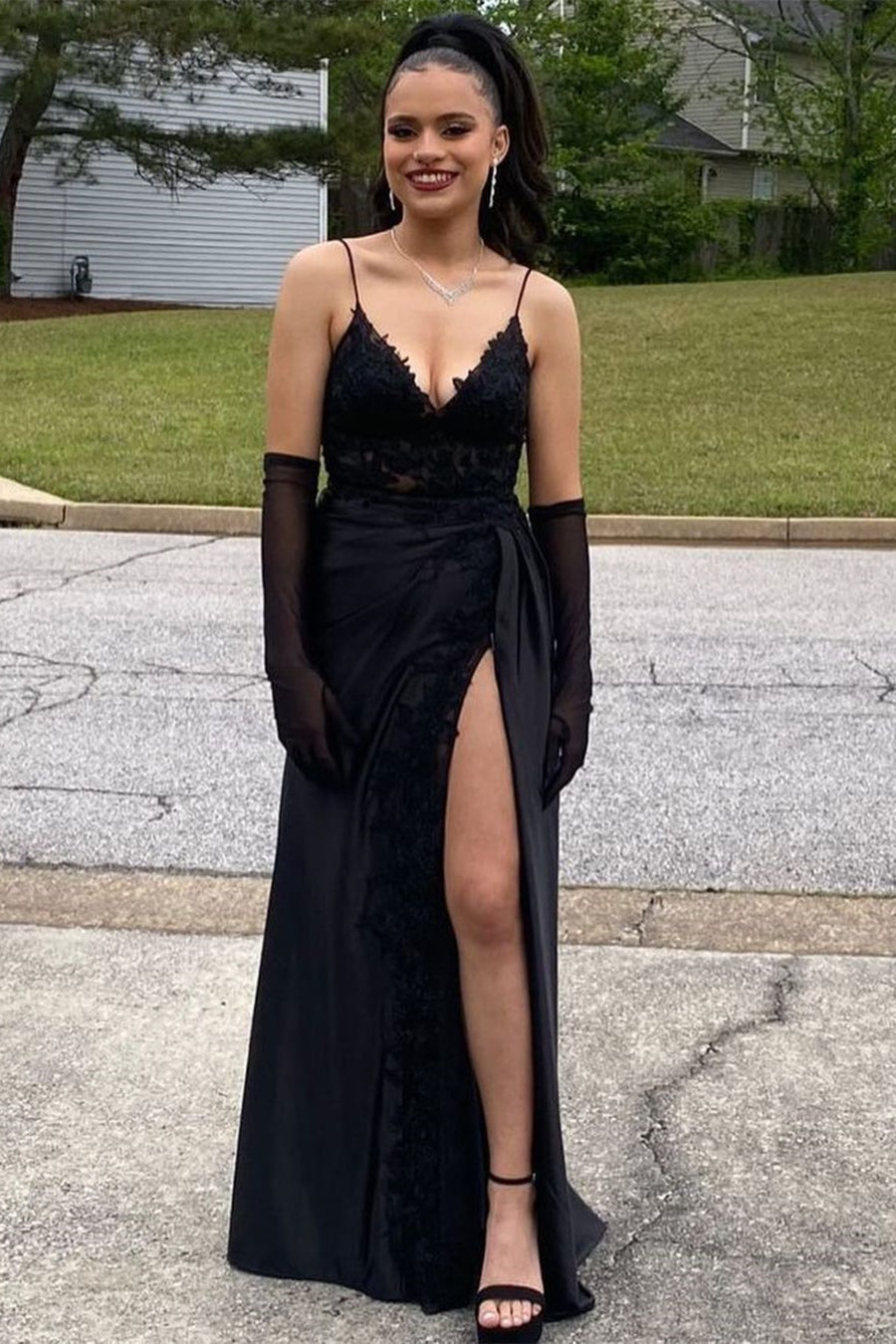 BMbride Amazing Long Black V-neck Spaghetti Straps Lace Sleeveless Prom Dress With Slit BMbride