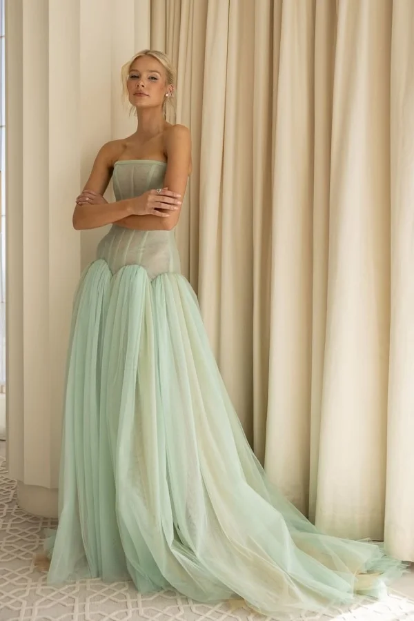 Charming Tulle Strapless Sleeveless Long Prom Dress With Pleated BMBRIDE