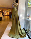 Stain Stunning Halter Beading Sleeveless Long Prom Dress With Ruffles