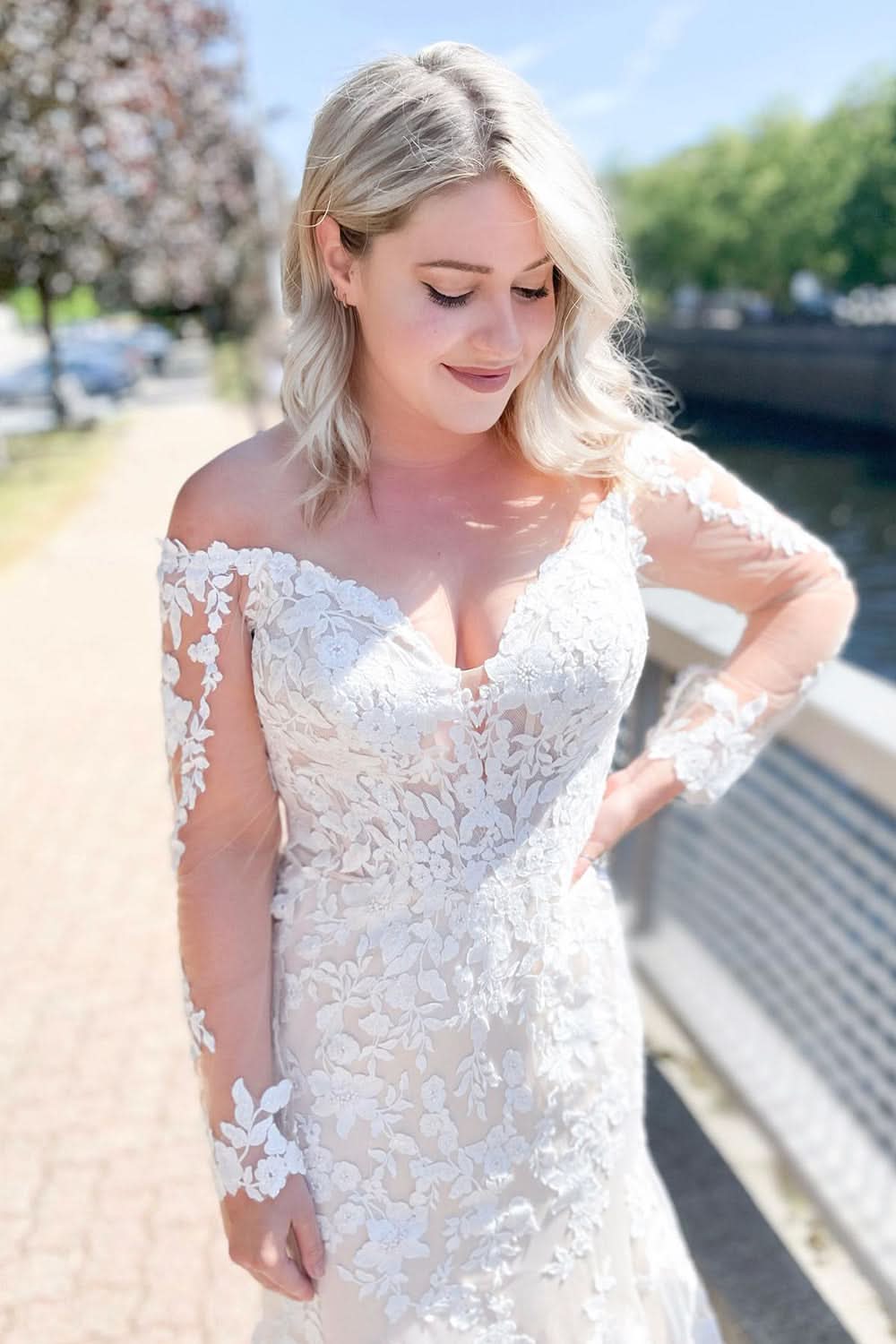 Stunning Off-the-Shoulder Long Sleeve Sweetheart Mermaid Wedding Dress with Lace Appliques BM bride
