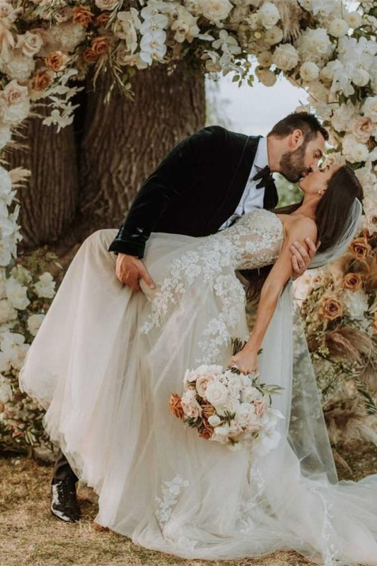 Sweetheart Tulle A-Line Wedding Dress with Lace Appliques BM bride