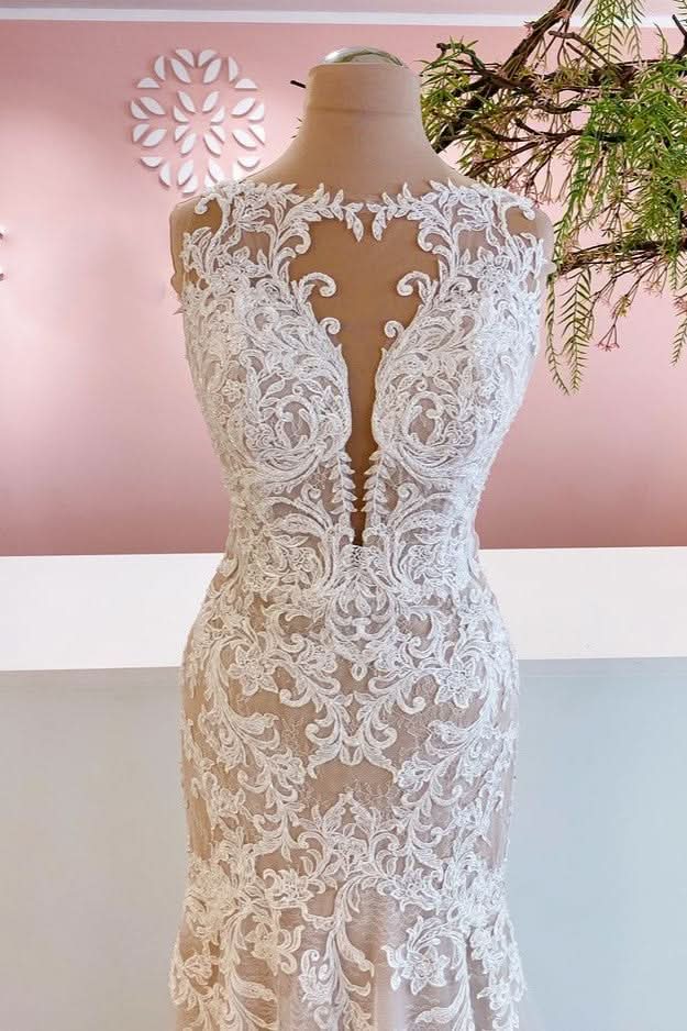 Glamorous Bateau Neck Mermaid Wedding Dress with Lace, Tulle, and Appliques BM bride