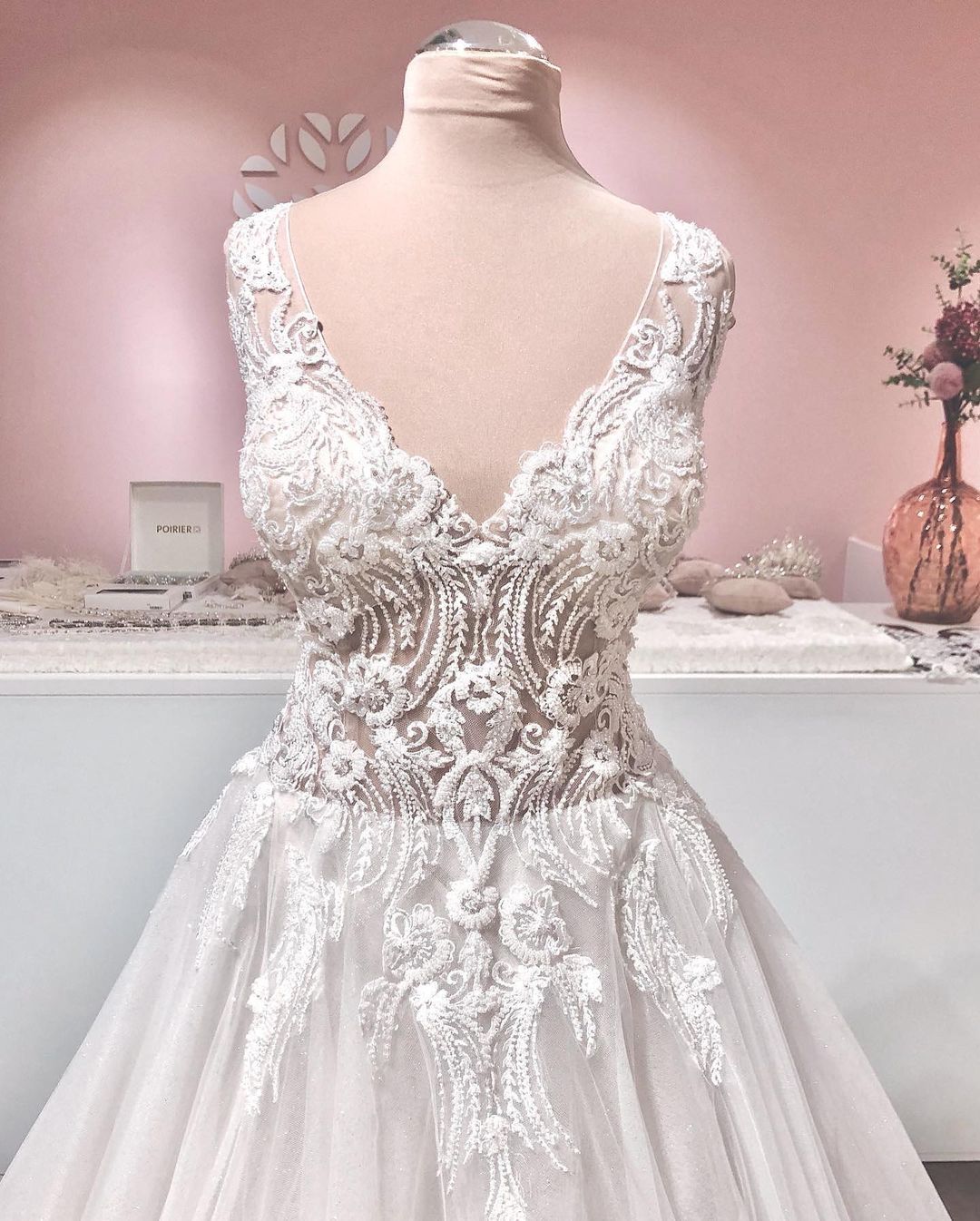 Vintage A-Line Deep V-Neck Backless Ruffle Wedding Dress with Tulle and Lace Appliques BM bride
