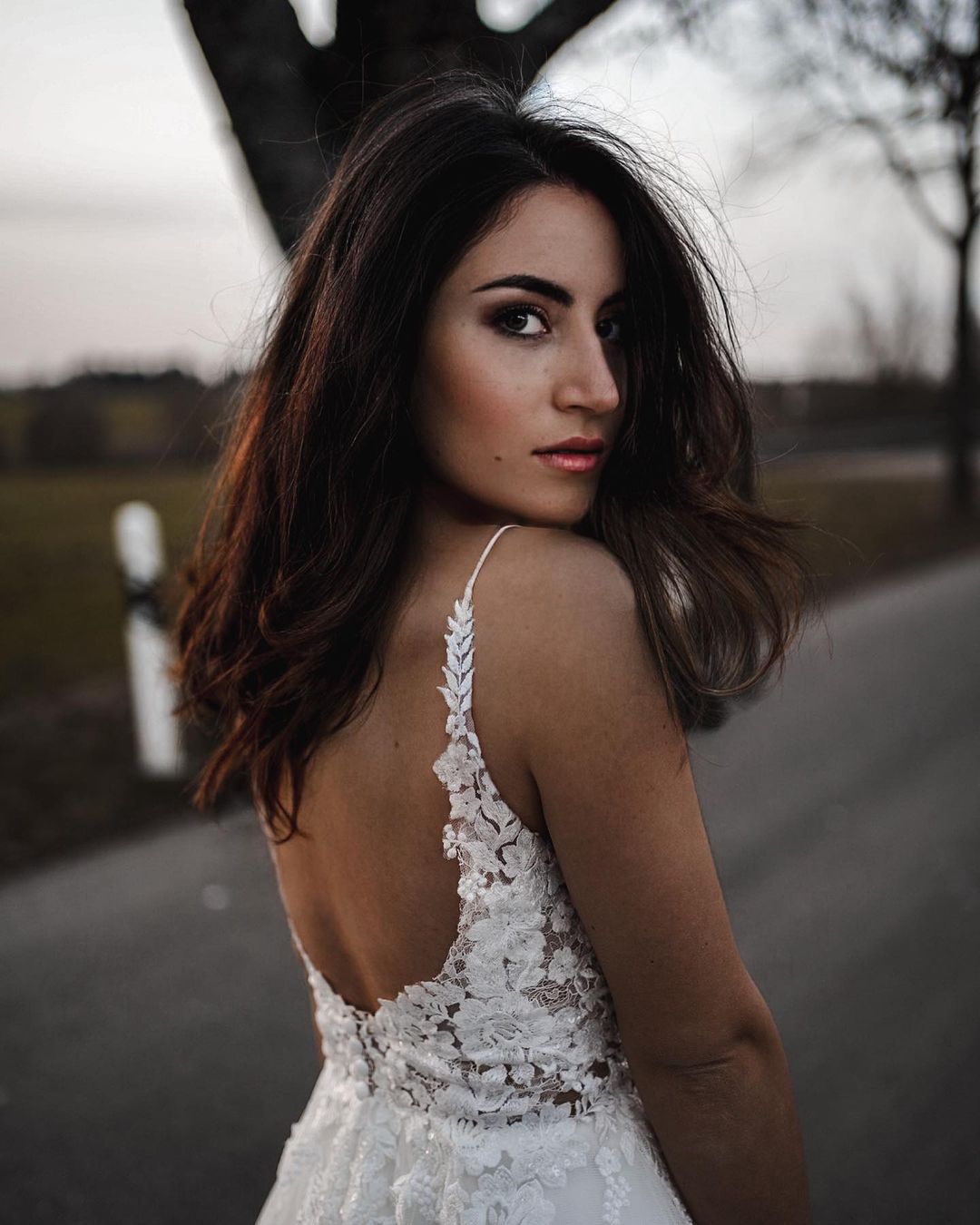 Simple Long A-Line V-Neck Tulle Wedding Dress with Appliques BM bride