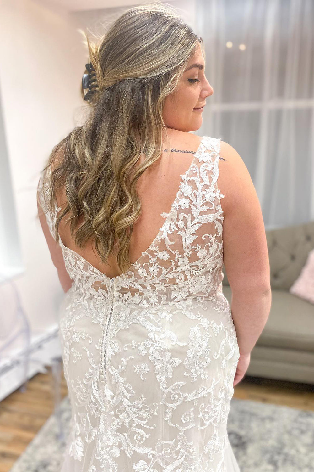 Stunning V-Neck Spaghetti Strap Mermaid Wedding Dress with Lace, Tulle, and Appliques BM bride
