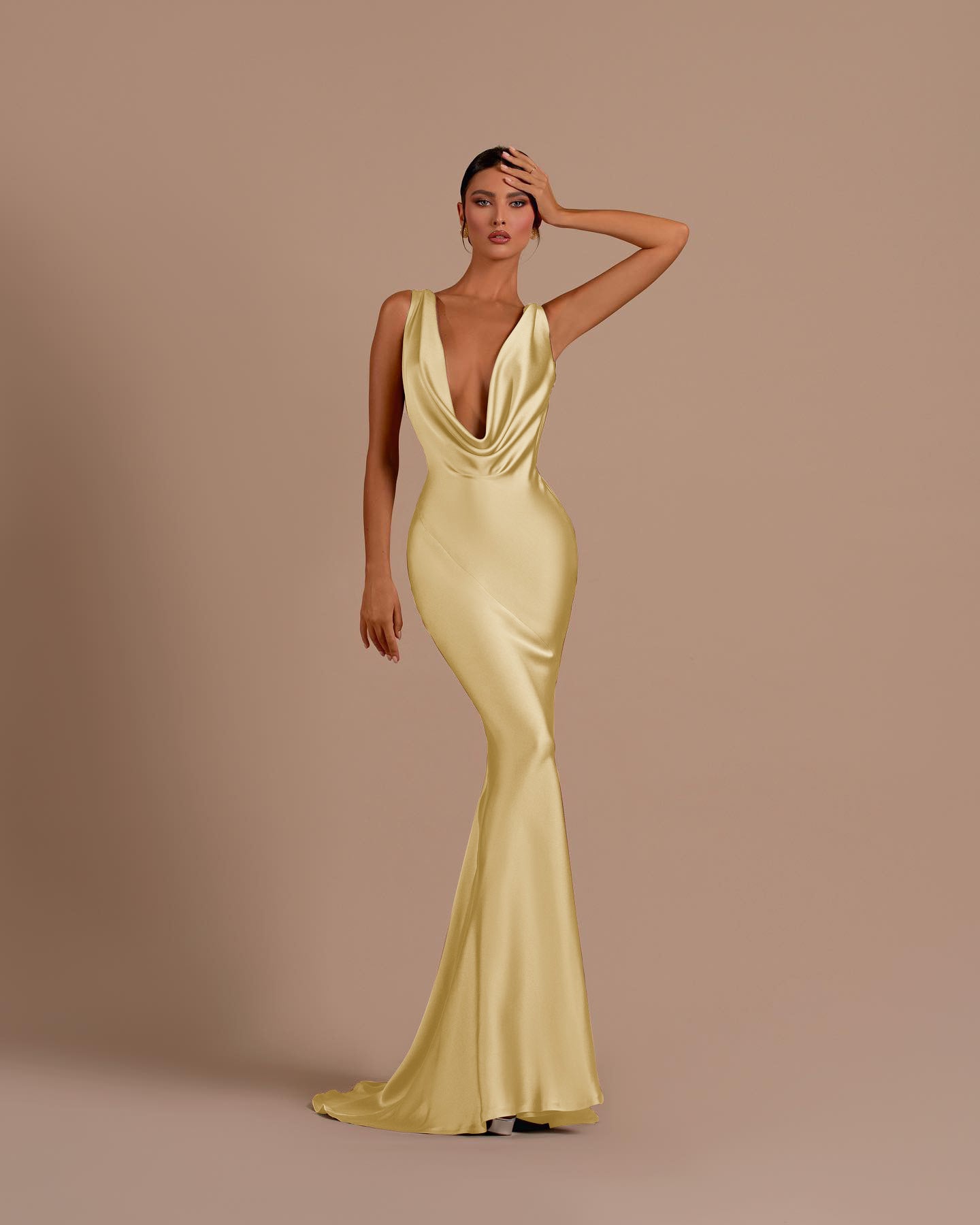 Black Deep V Neck Sleeveless Mermaid Long Prom Dress With Pleated