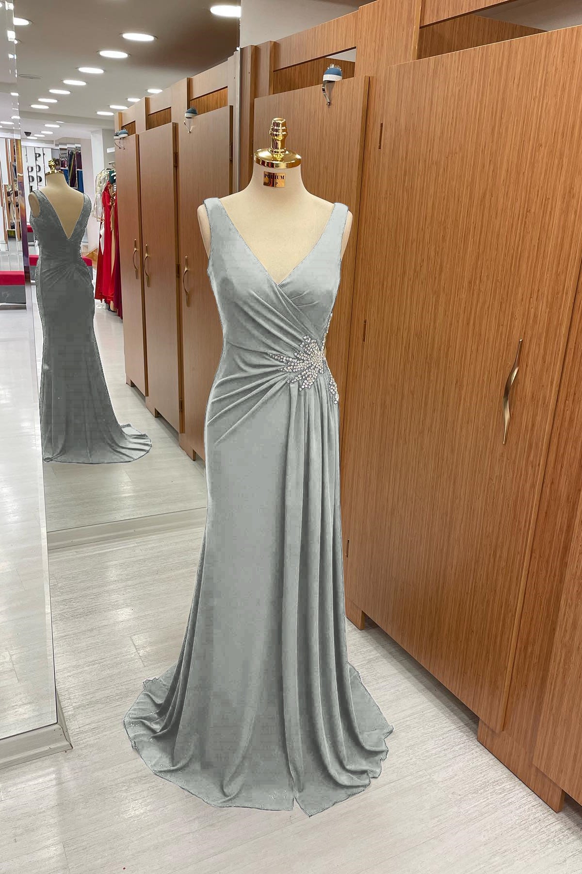Amazing Dark Navy Straps V Neck Pleated Prom Dress With Rhinestone
