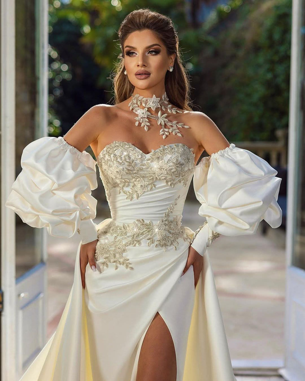 BMbride Beautiful Long A-Line Sleeveless Strapless Satin Wedding Dresses With Applique BMbride