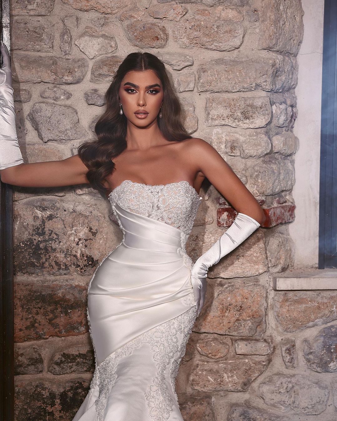 BMbride Beautiful Long Mermaid White Lace Sleeveless Wedding Dress With Appliques BMbride