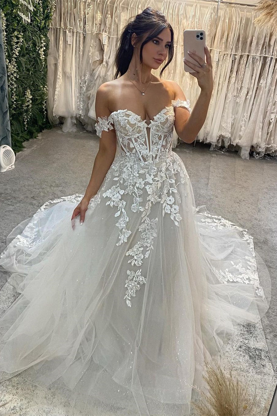 BMbride Beautiful Long Off-the-shoulder A-line Appliques Wedding Dress With Train BMbride