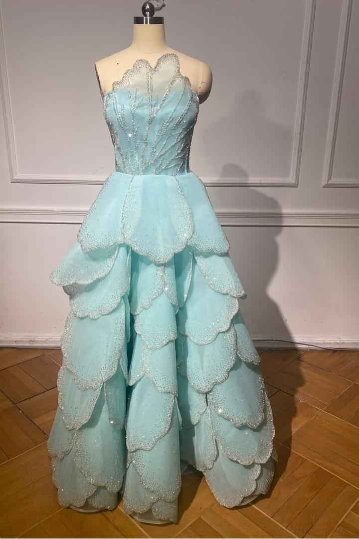 Chic Strapless Sleeveless Long Prom Dress With Pleated Beading