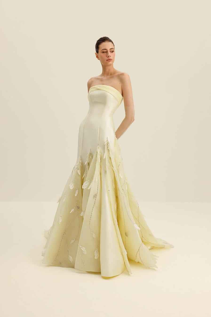 Chic Strapless Sleeveless Appliques Long Prom Dress With Beading