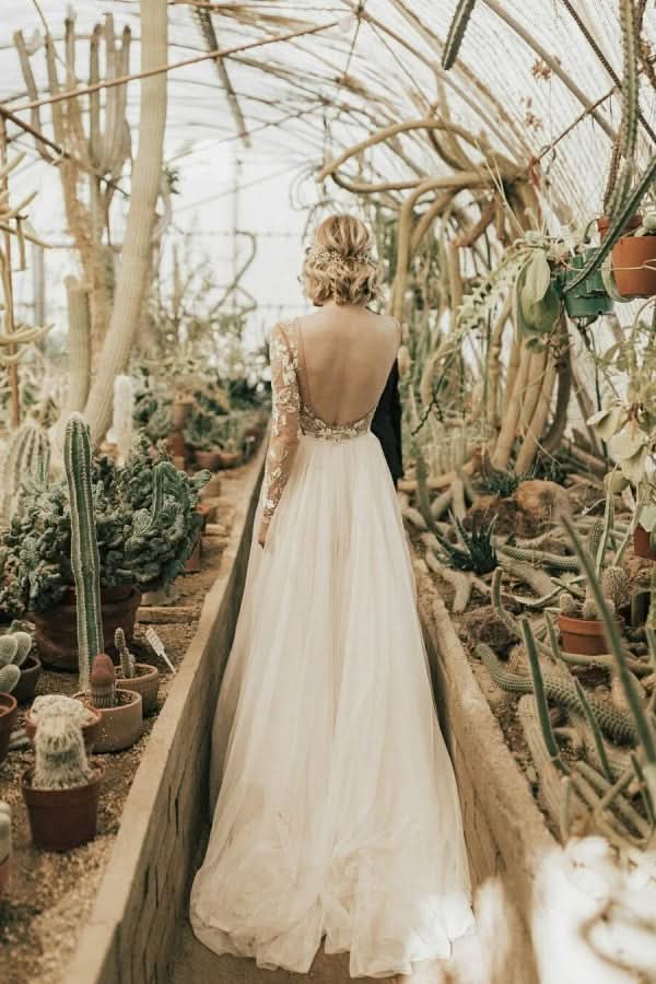 Vintage A-Line Long Sleeve Open Back Chiffon Wedding Dress with Lace Appliques BM bride