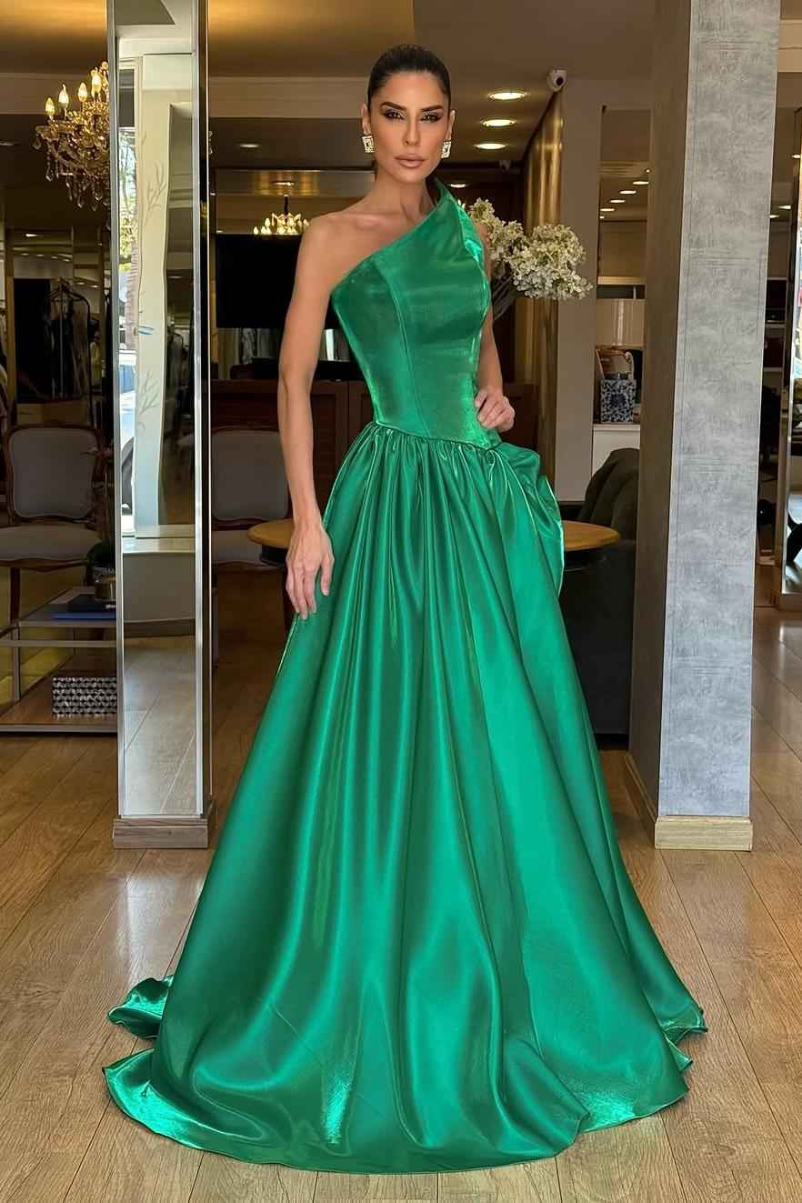 Charming Strapless Sleeveless Long A Line Prom Dress With Pleated