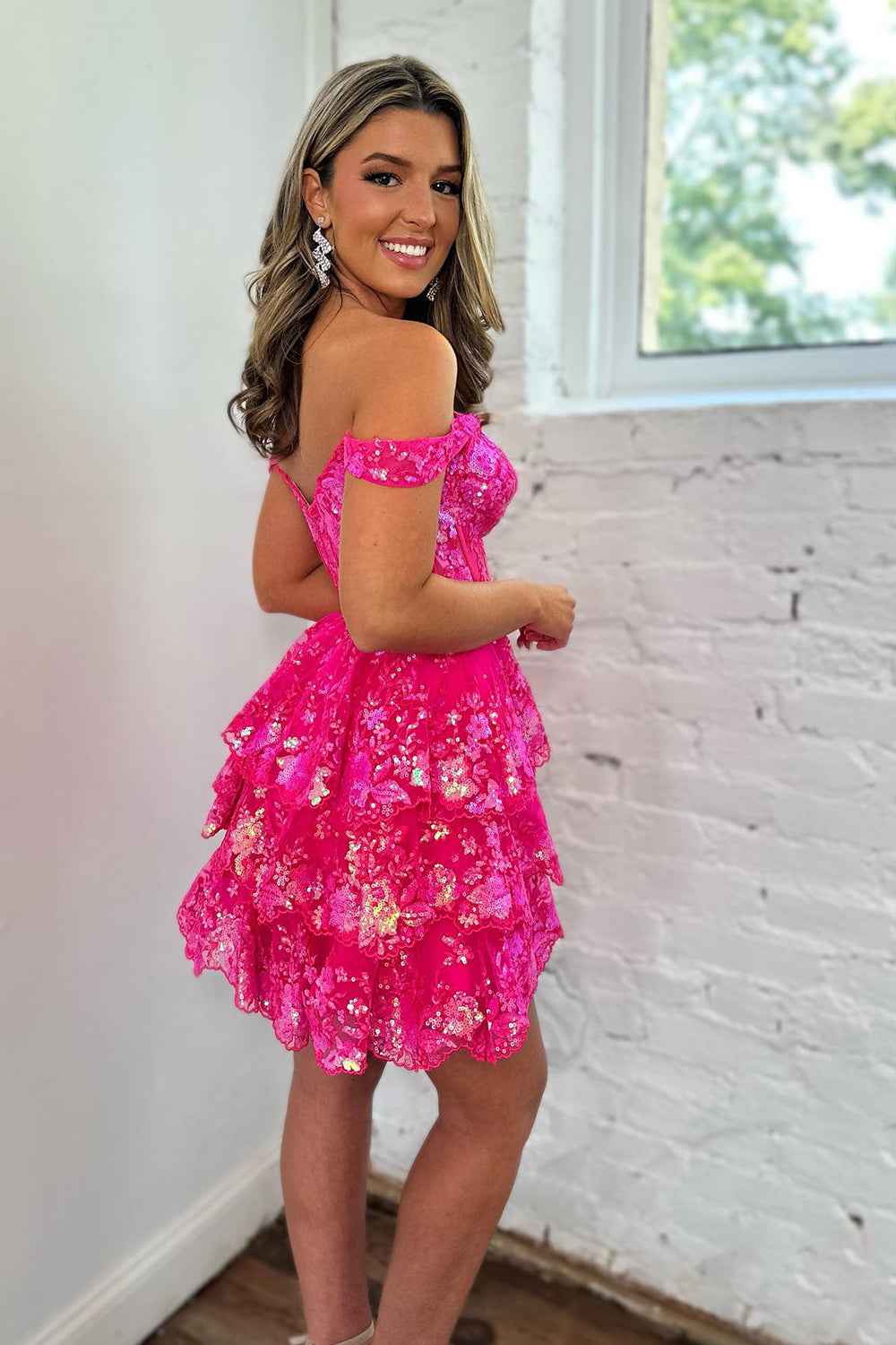 Sparkly Golden A-Line Tiered Lace Short Homecoming Prom Dress Bmbride