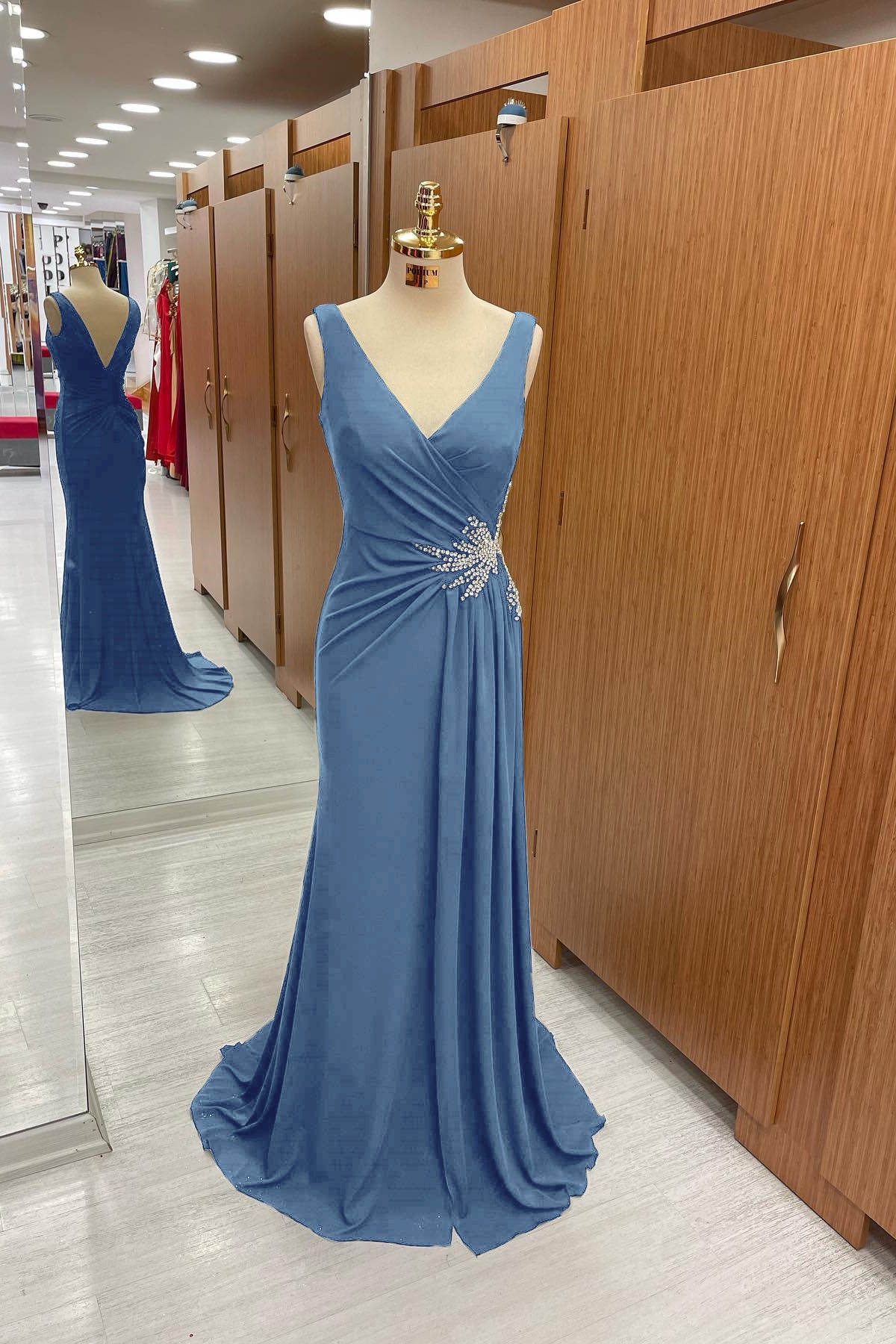 Amazing Dark Navy Straps V Neck Pleated Prom Dress With Rhinestone