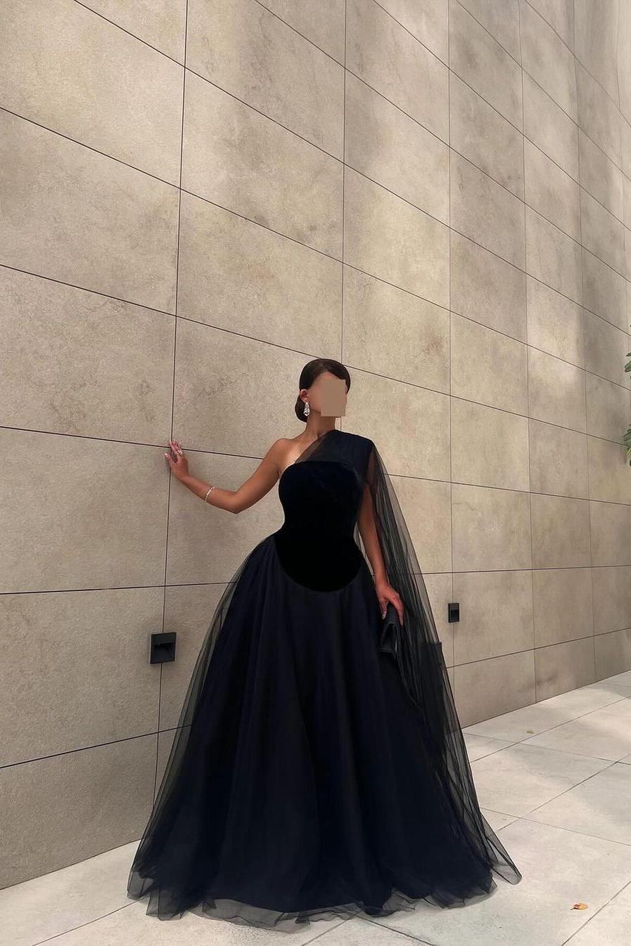 Chic Black Tulle One Shoulder Sleeveless Ball Gown Long Prom Dress BMBRIDE