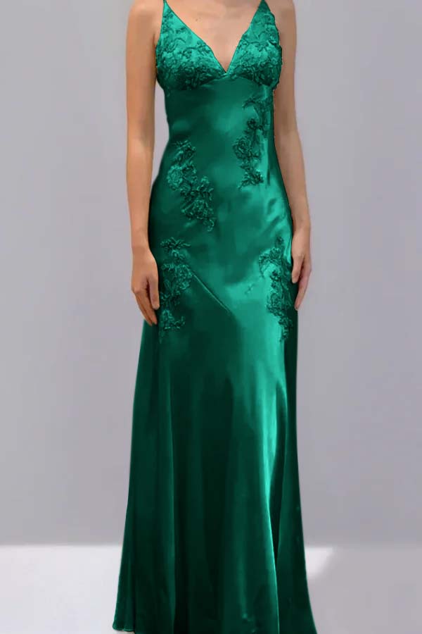 Spaghetti Strap V Neck Sleeveless Long Prom Dress With Appliques