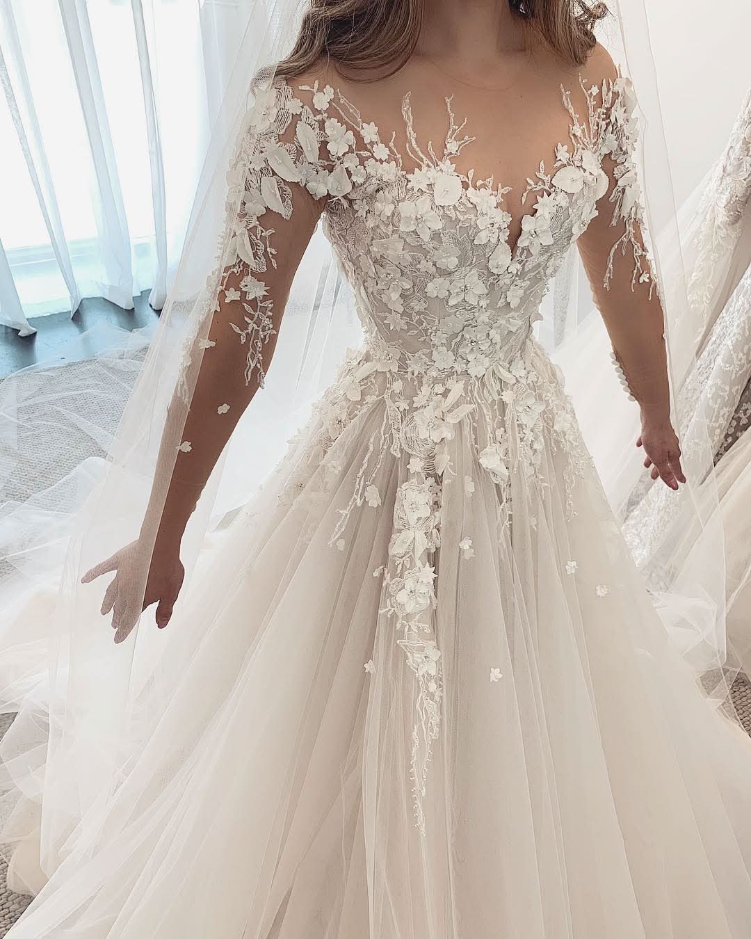 Elegant Sweetheart Long Sleeve A-Line Tulle Wedding Dress with Lace Appliques BM bride