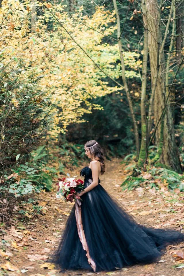 Black A-Line Strapless Tulle Long Wedding Dress with Lace Appliques BM bride