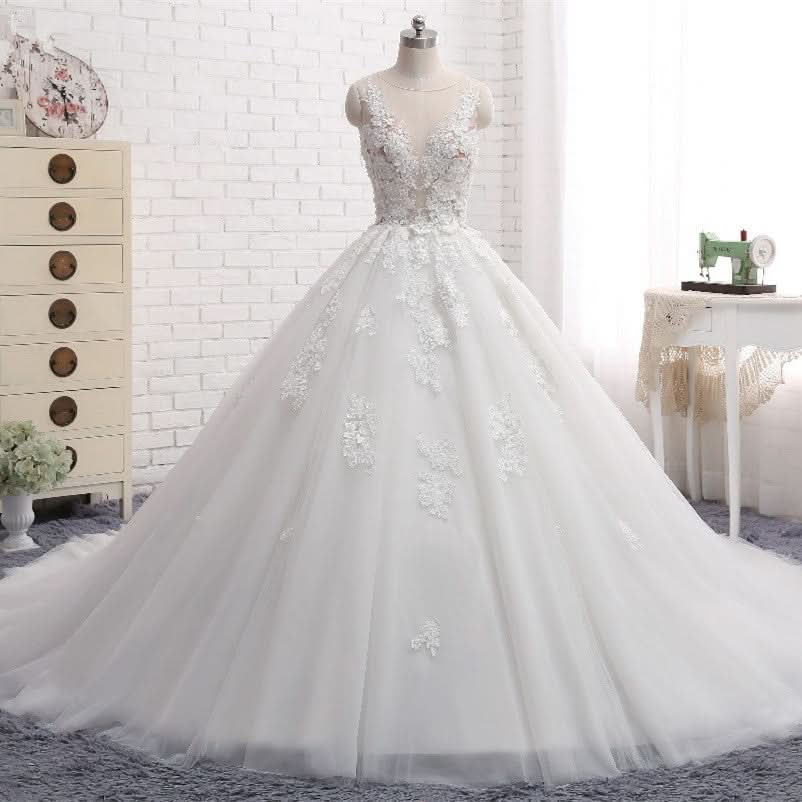 Sleeveless Tulle Train Long Wedding Dress With Appliques Lace BM bride