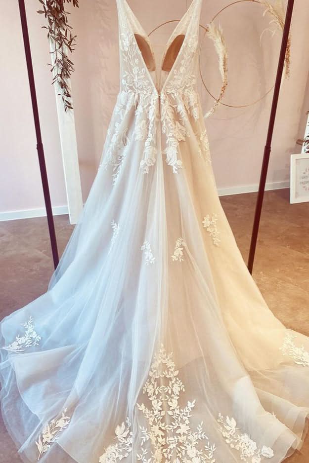 Deep V-Neck A-Line Floor-Length Tulle Wedding Dress with Floral Lace BM bride