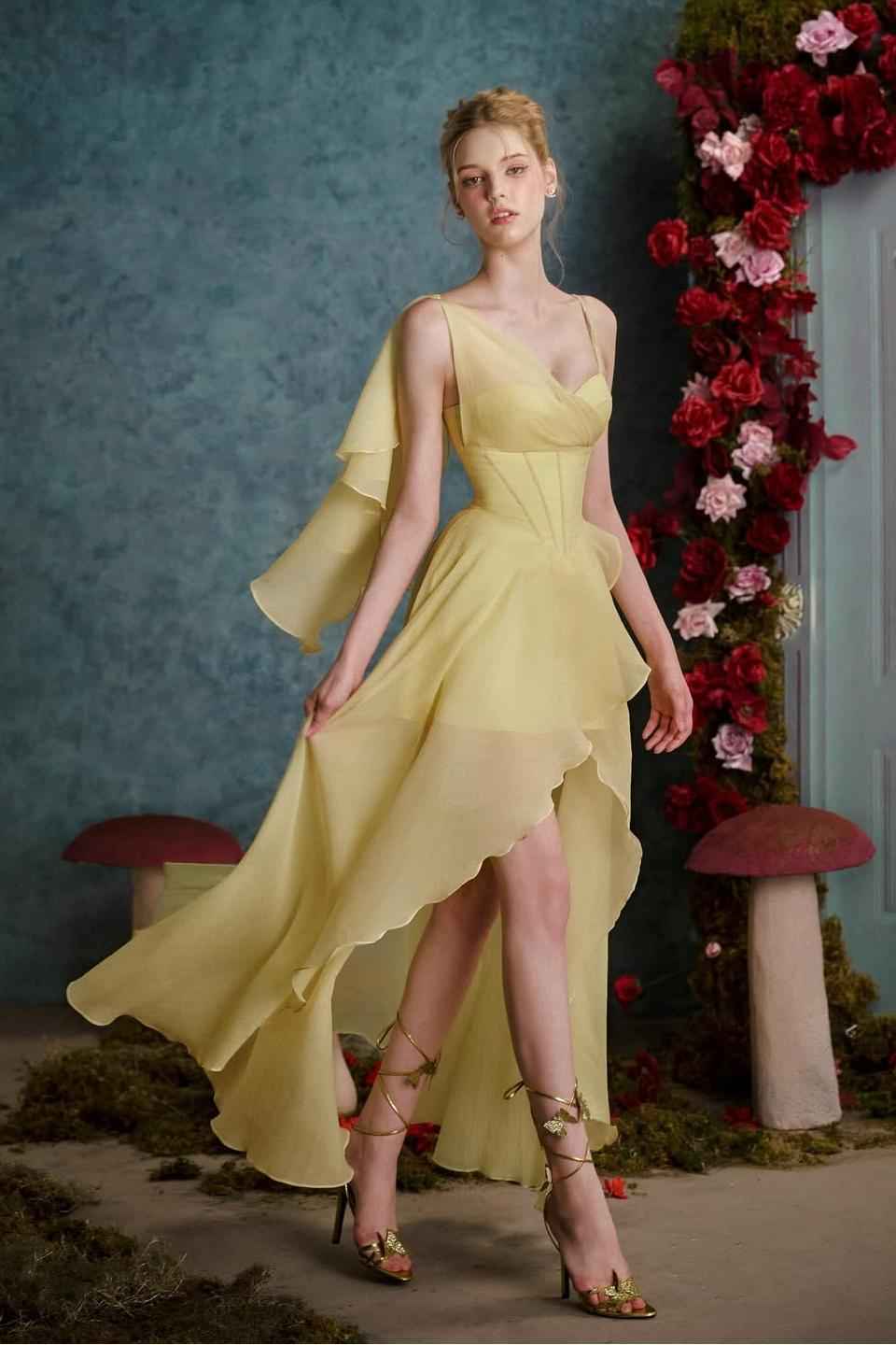 Spaghetti Strap Sleeveless Long Split Prom Dress With Pleated
