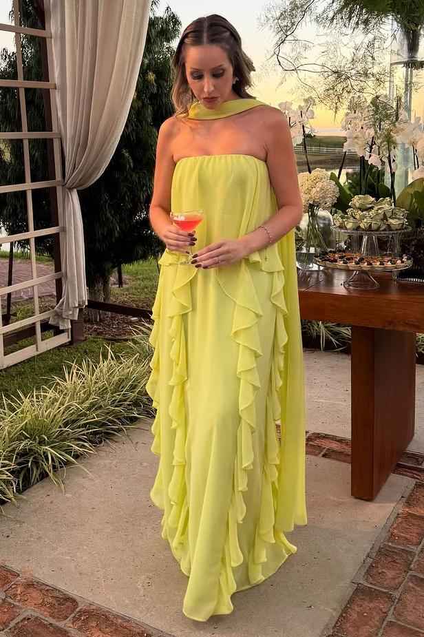 Chic Halter Strapless Sleeveless Long Prom Dress With Ruffles