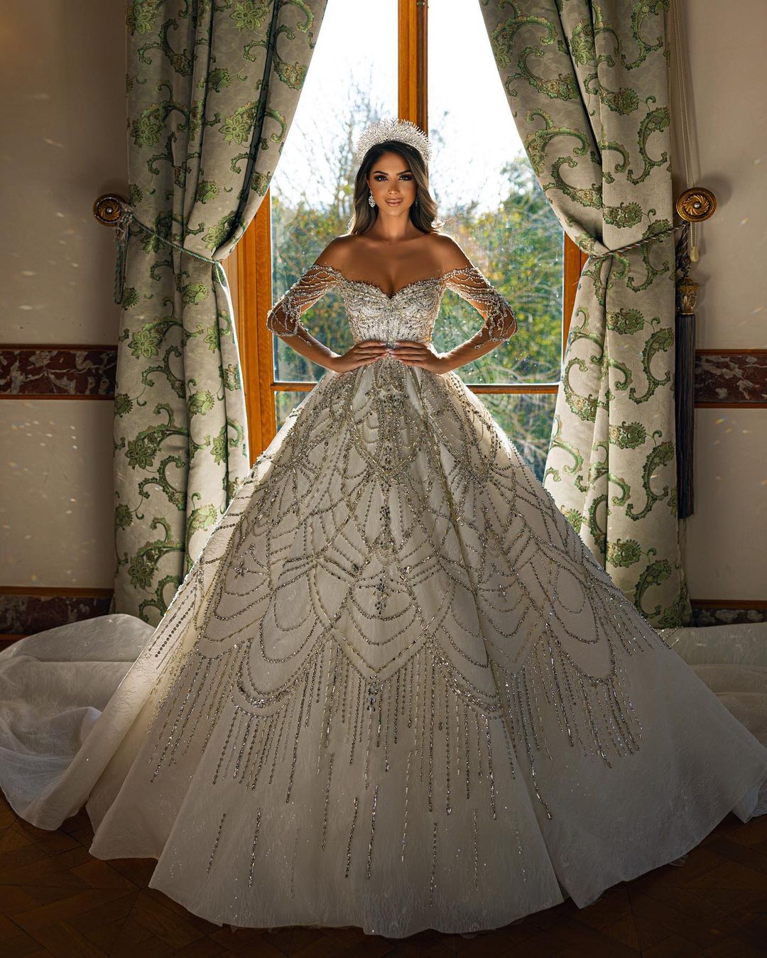 BMbride Charming Floor Length Sweetheart Long Sleeves A-Line Lace Wedding Dress BMbride
