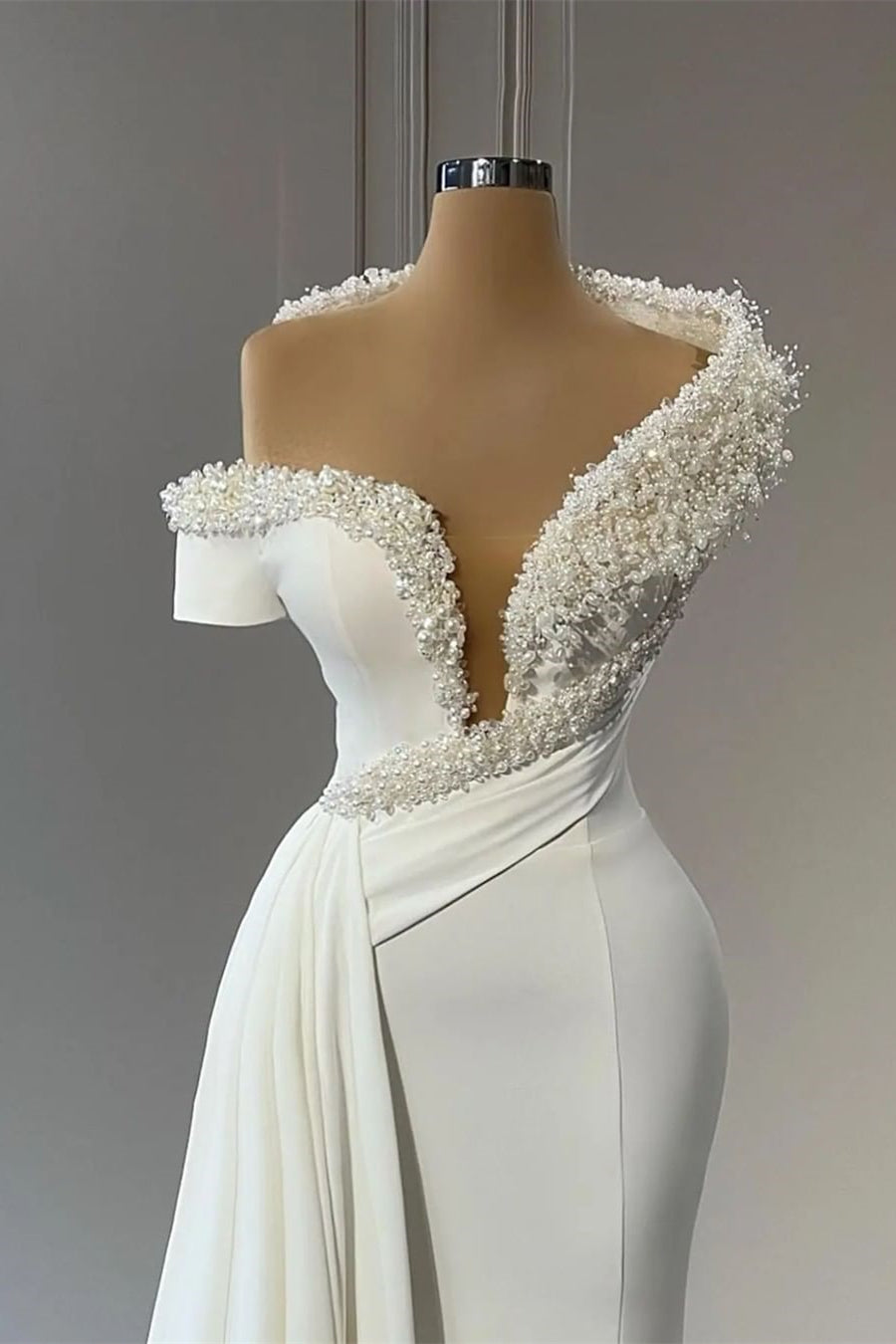 BMbride Classy V-neck Off-the-shoulder Beading Sleeveless Mermaid Wedding Dresses BMbride