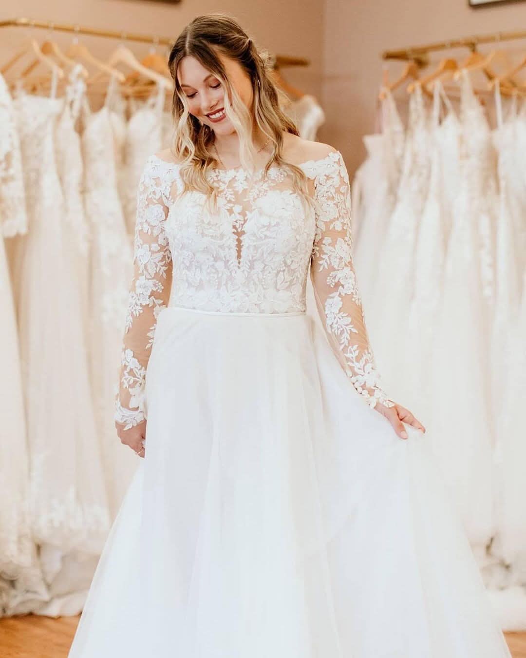 Simple Off-the-Shoulder Long Sleeves A-line Wedding Dress With Tulle Lace BM bride