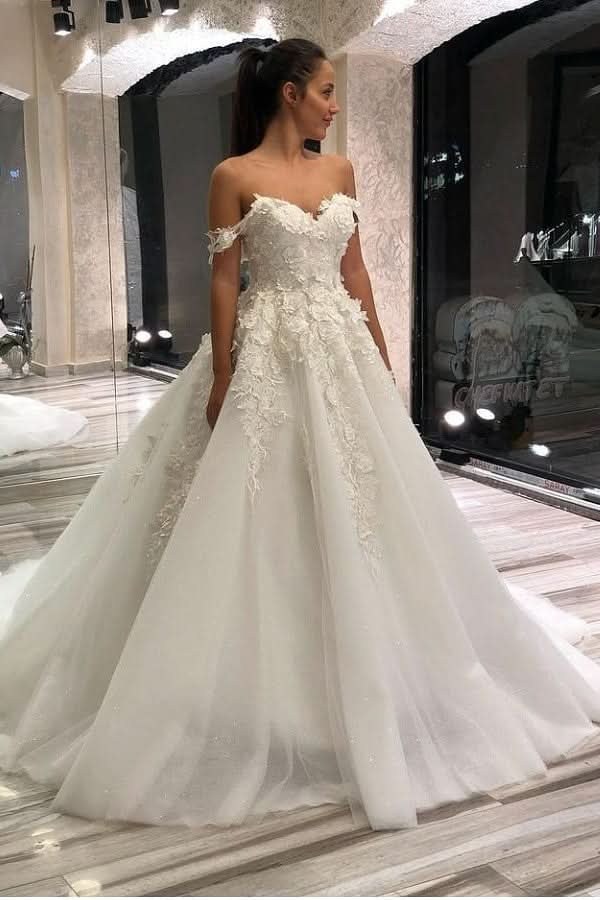 A-Line Wedding Dress Sweetheart Off-the-Shoulder With Lace Appliques Tulle BM bride