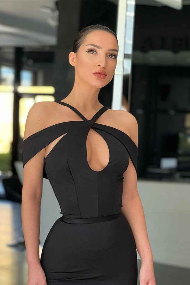 Black Halter Off the Shoulder Mermaid Prom Dress With Pleated