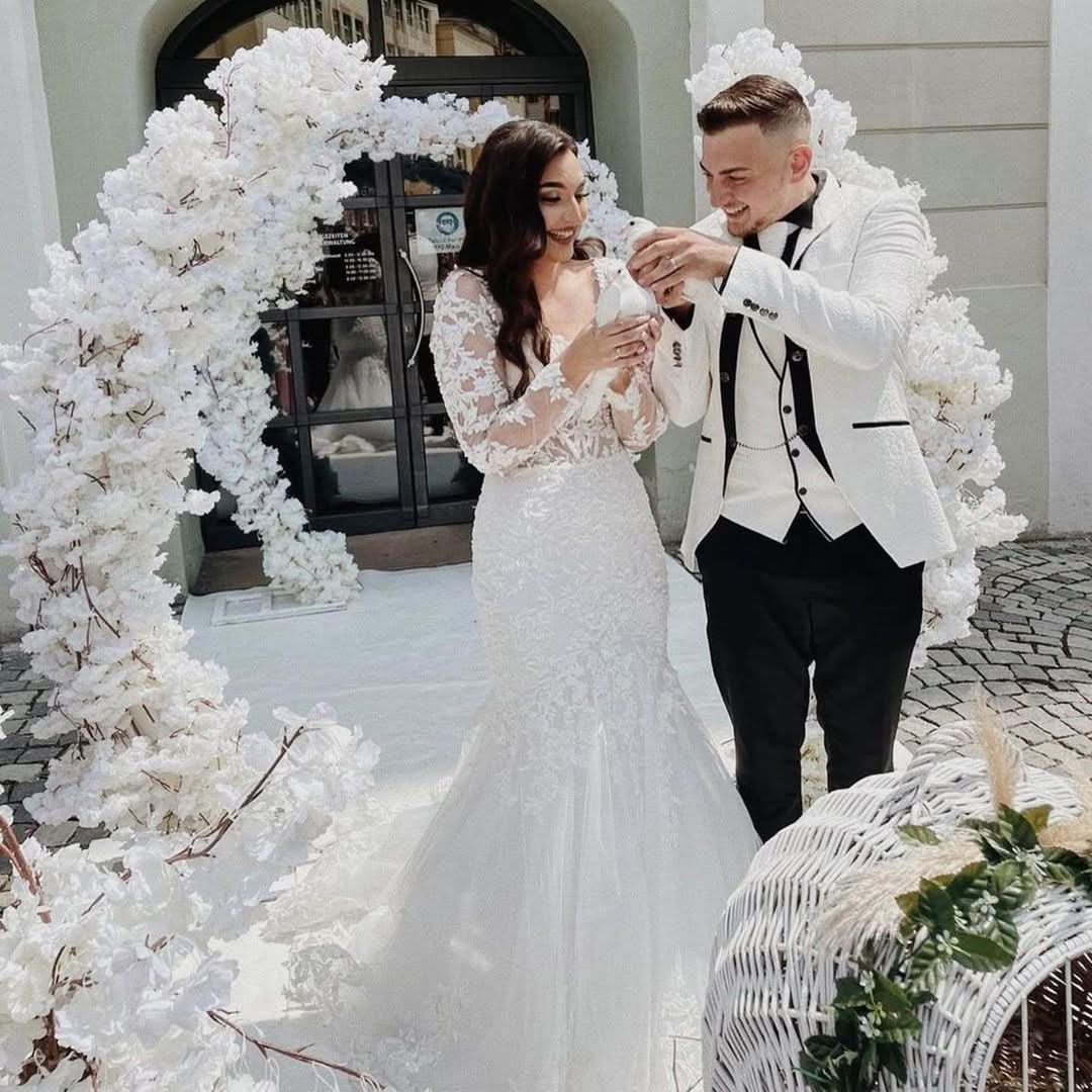 A-Line Bateau Wedding Dress Floor-length Tulle With Appliques Lace Pearl BM bride