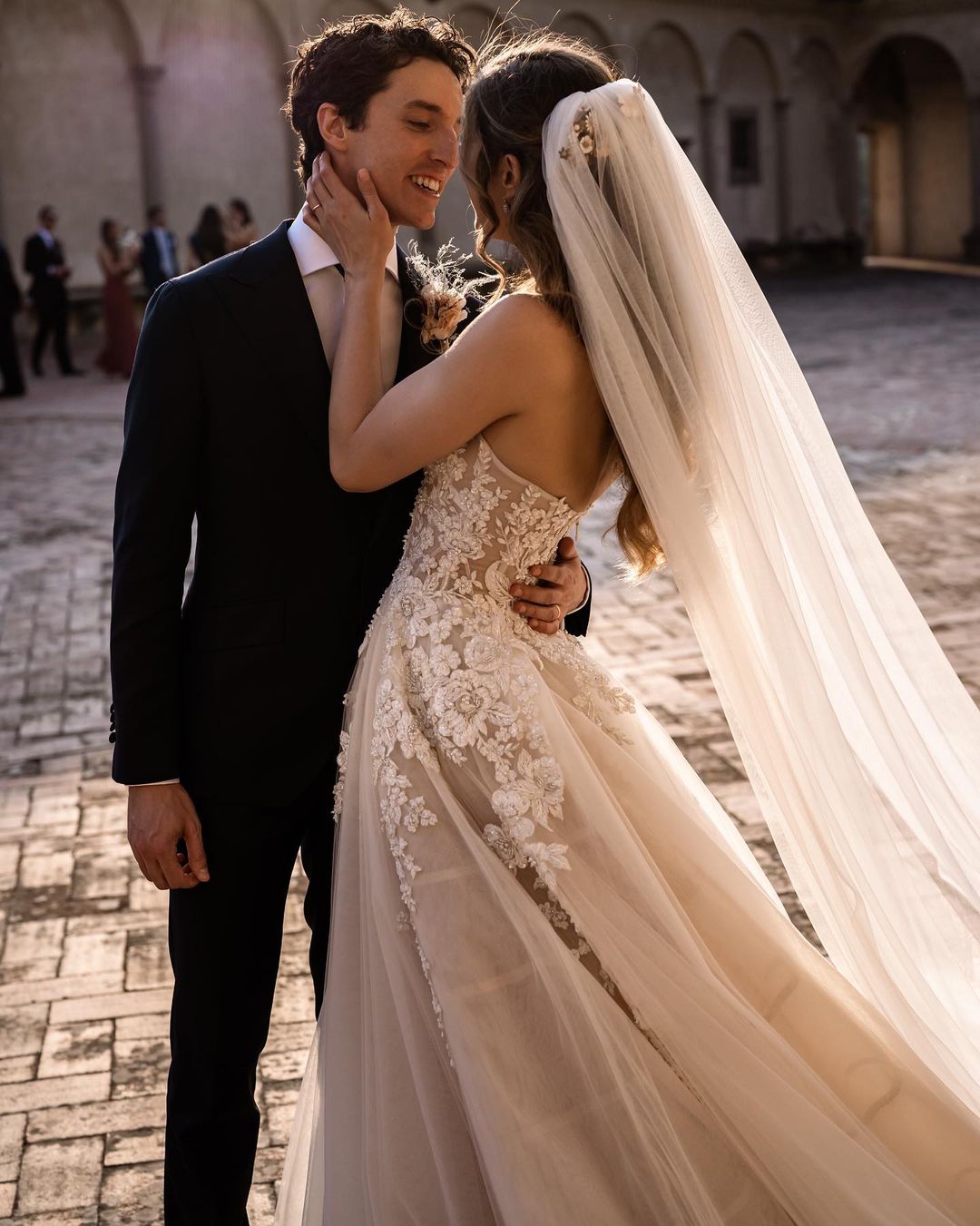 Sweetheart Backless Train A-Line Wedding Dress with Tulle and Floral Lace BM bride
