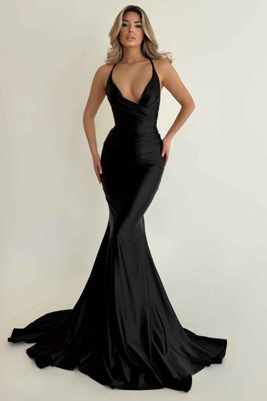 Simple Prom Dress Black Sleeveless Long Halter Pleated Sexy