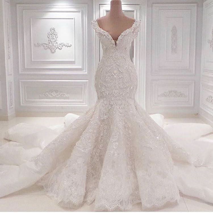 V-Neck Ruffle Floor-Length Mermaid Wedding Dress with Lace Appliques BM bride