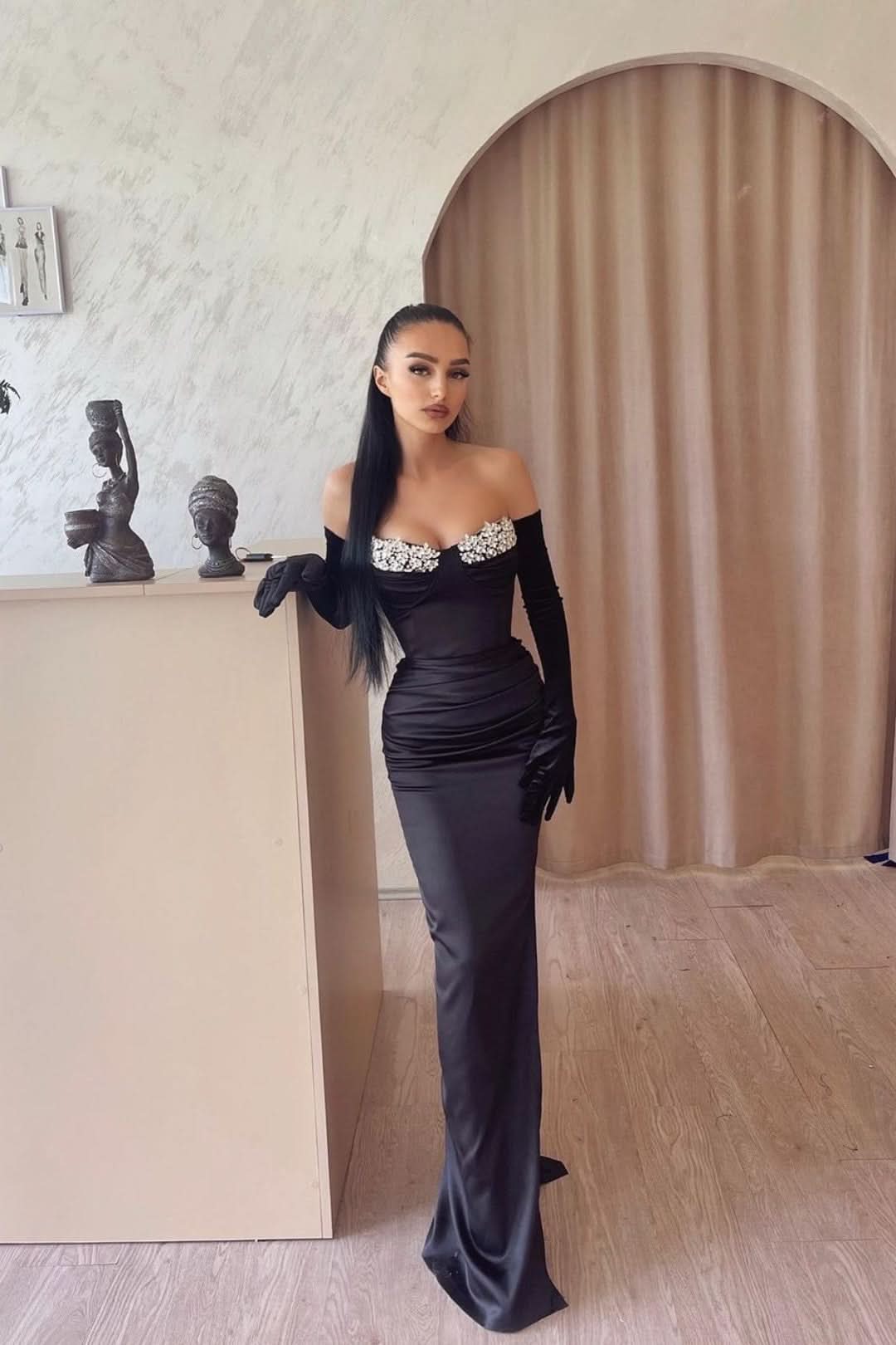 Black Prom Dress with Gloves Long Mermaid Appliques Satin BM bride