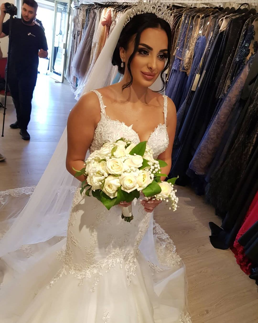 Spaghetti Straps Long Mermaid Wedding Dress With Lace Appliques Tulle BM bride
