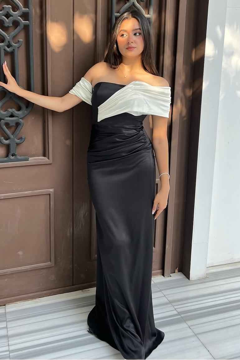 Off the Shoulder Sleeveless Mermaid Long Prom Dress With Pleated