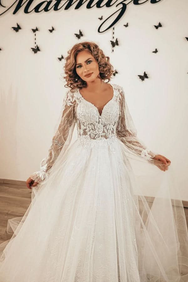 A-Line Sweetheart Long Sleeves Wedding Dress With Lace Appliques Tulle BM bride