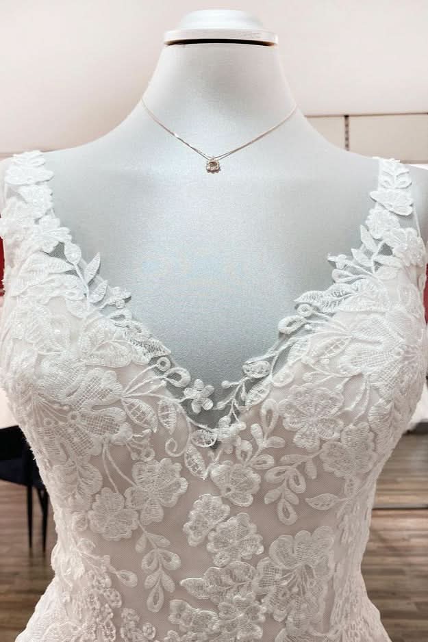 Simple V-Neck Long A-Line Tulle Lace Wedding Dress with Open Back and Appliques BM bride