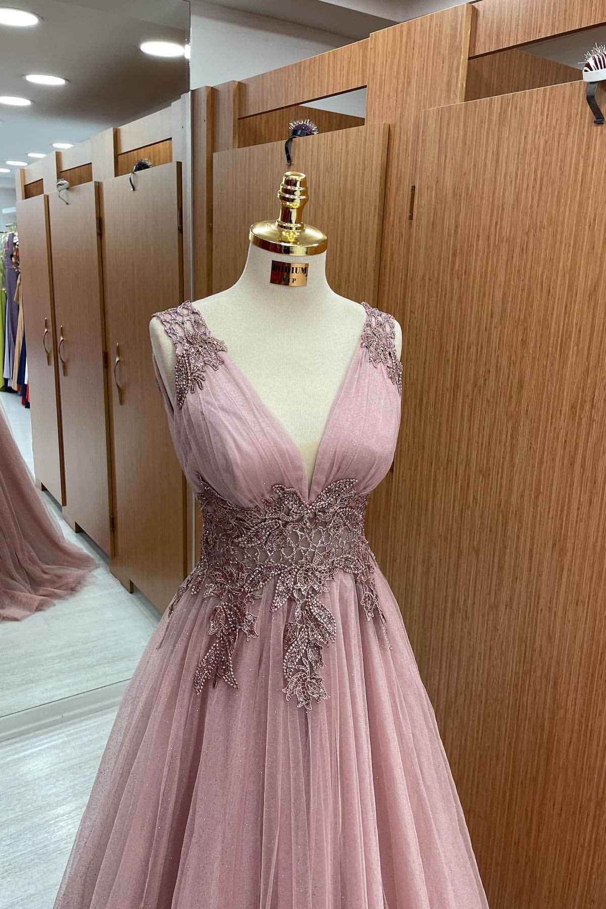 Dusty Pink Sleeveless A Line Prom Dress Tulle Long With Appliques V Neck