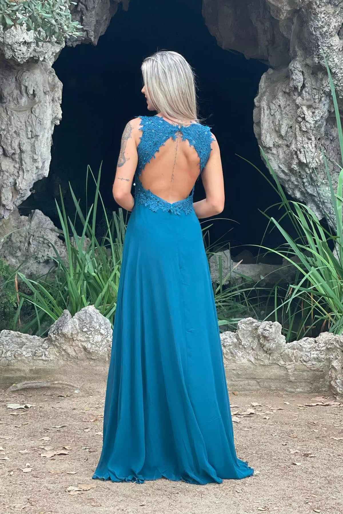Beautiful Red V Neck Backless Long Prom Dress Applique With Split