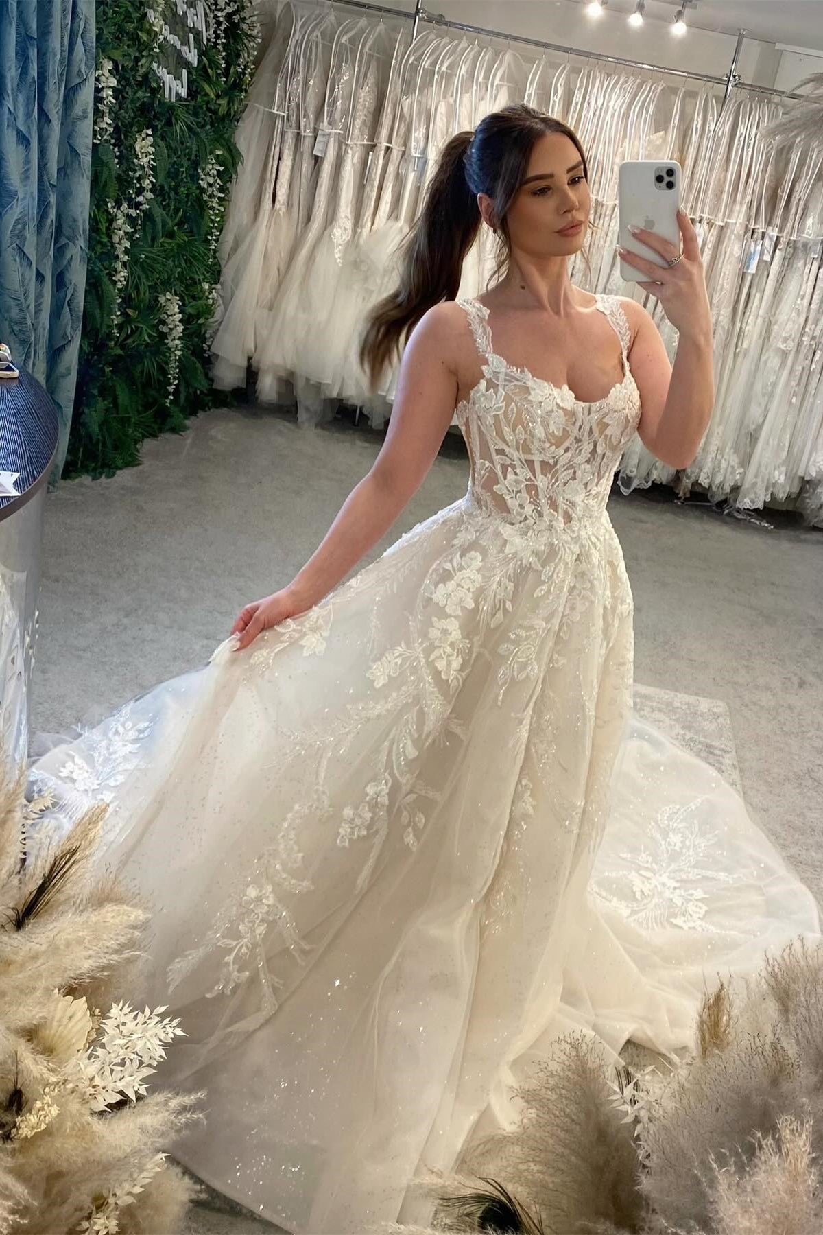 BMbride Designer White A-line Spaghetti Straps Sleeveless Tulle Wedding Dresses With Lace BMbride