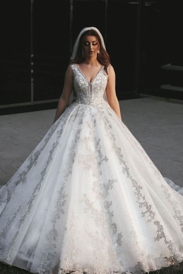 Long Princess V-Neck Wedding Dress with Lace and Tulle Appliques BM bride
